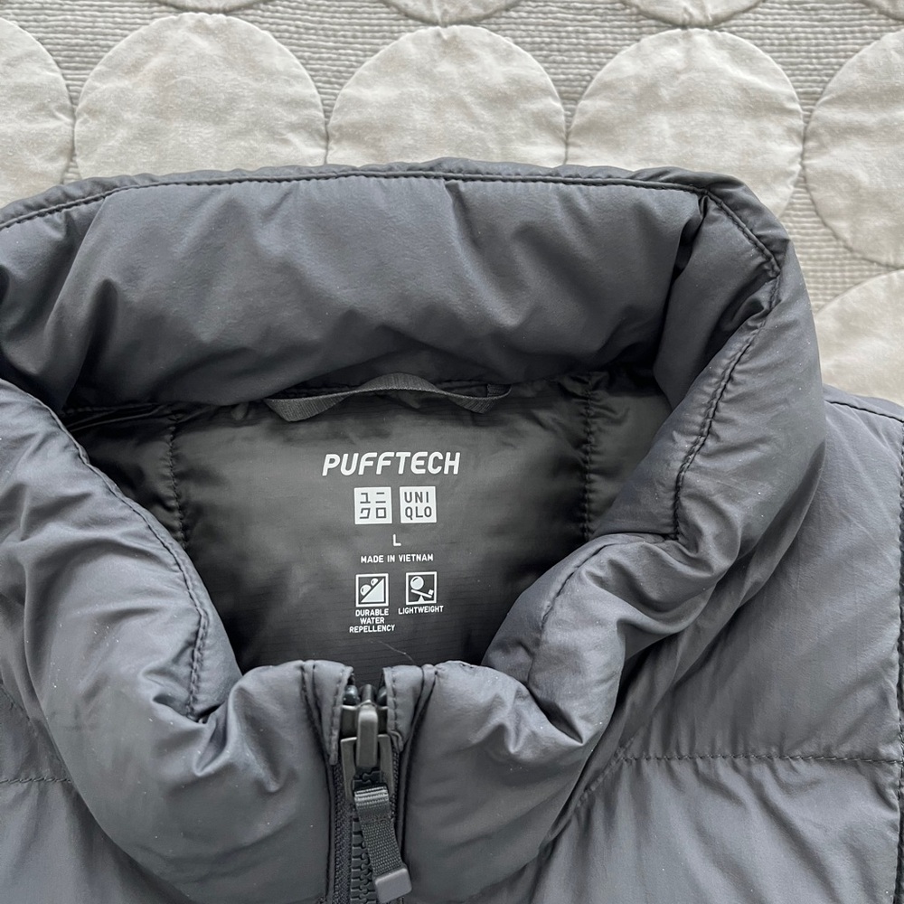 Uniqlo Men's Dark Gray Quilted Puffer Vest - Picture 3 of 9